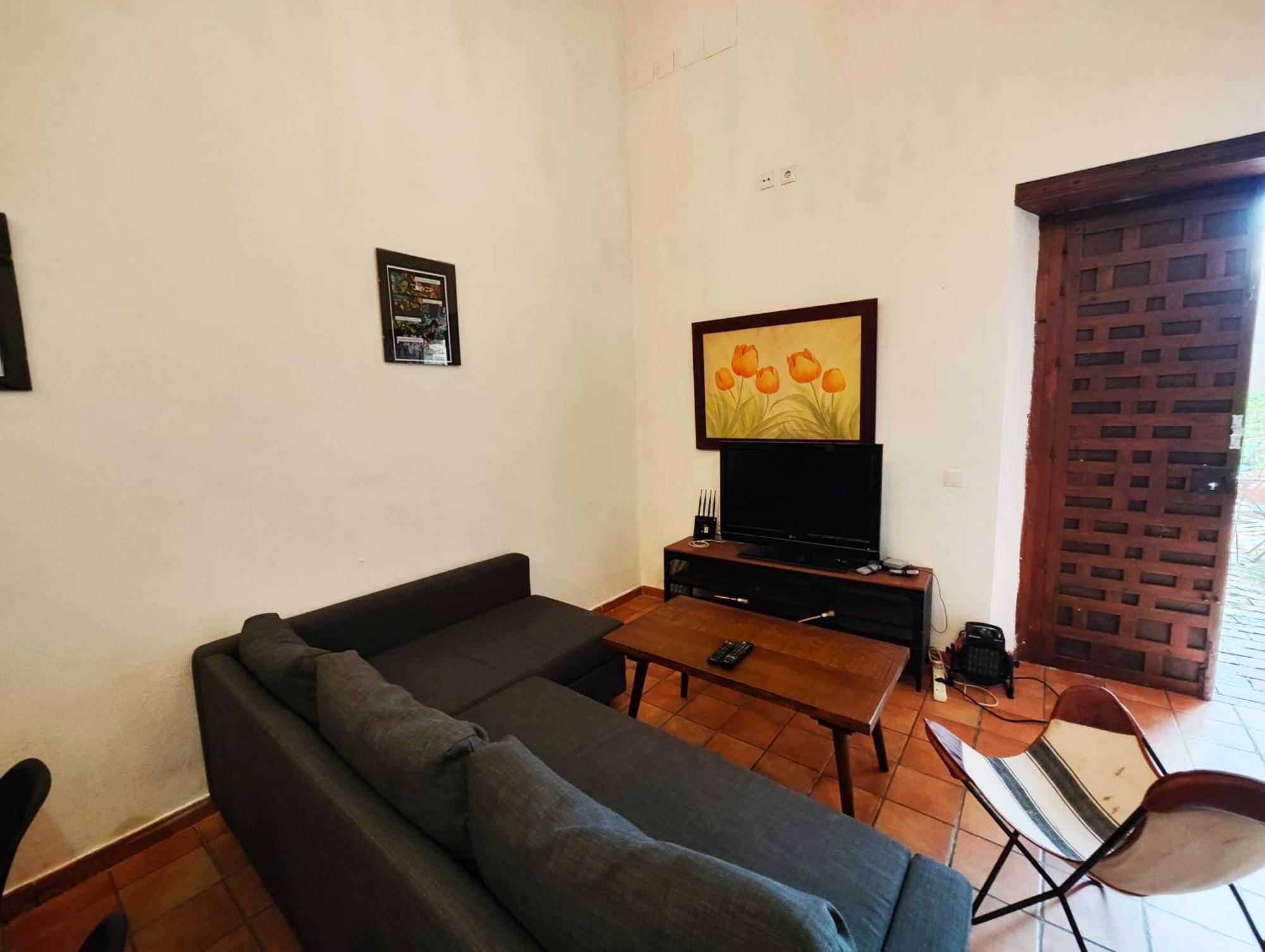 Hostal Cafe Frenteabastos Кармона Екстериор снимка