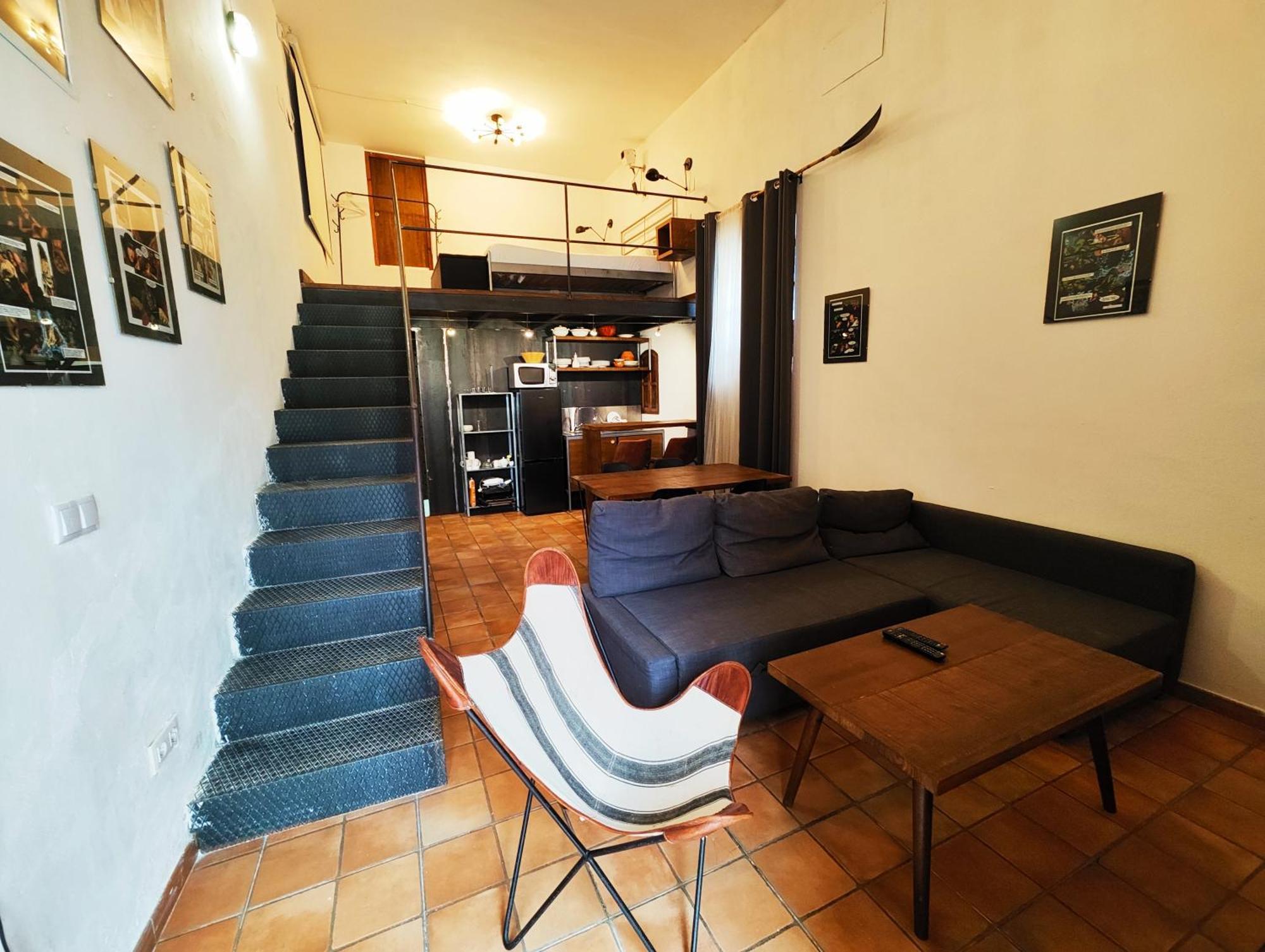 Hostal Cafe Frenteabastos Кармона Екстериор снимка
