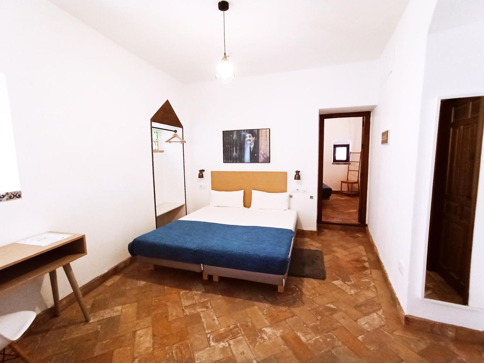 Hostal Cafe Frenteabastos Кармона Екстериор снимка