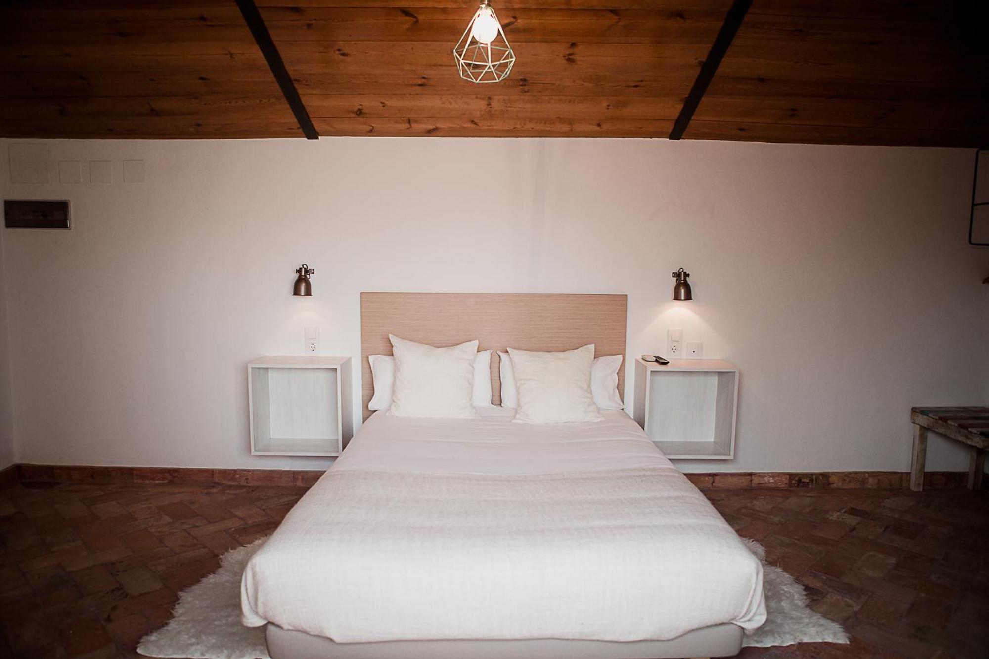 Hostal Cafe Frenteabastos Кармона Екстериор снимка